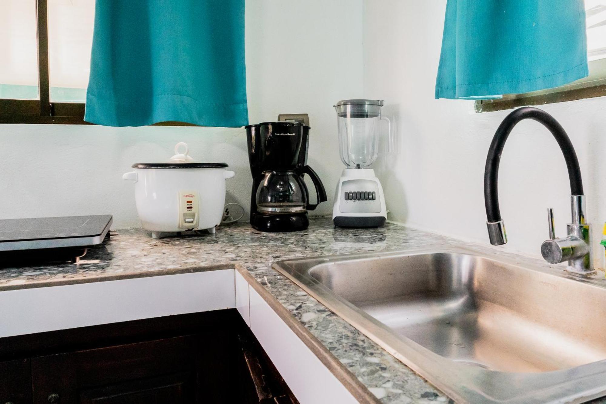 Ocean'S Breeze Apartment And Rooms Puerto Viejo de Talamanca Ngoại thất bức ảnh